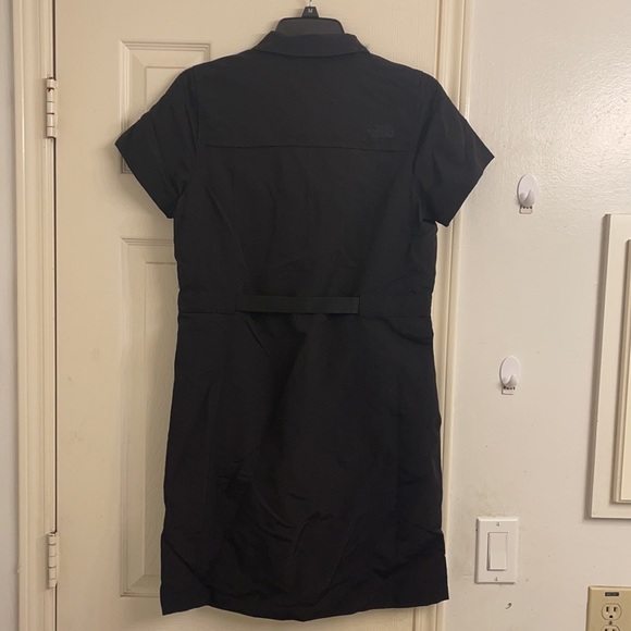 The North Face Women’s Dress - Picture 4 of 9